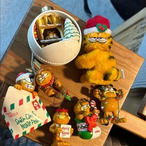 Festive Garfield Ornament Collection - Yellow and Red